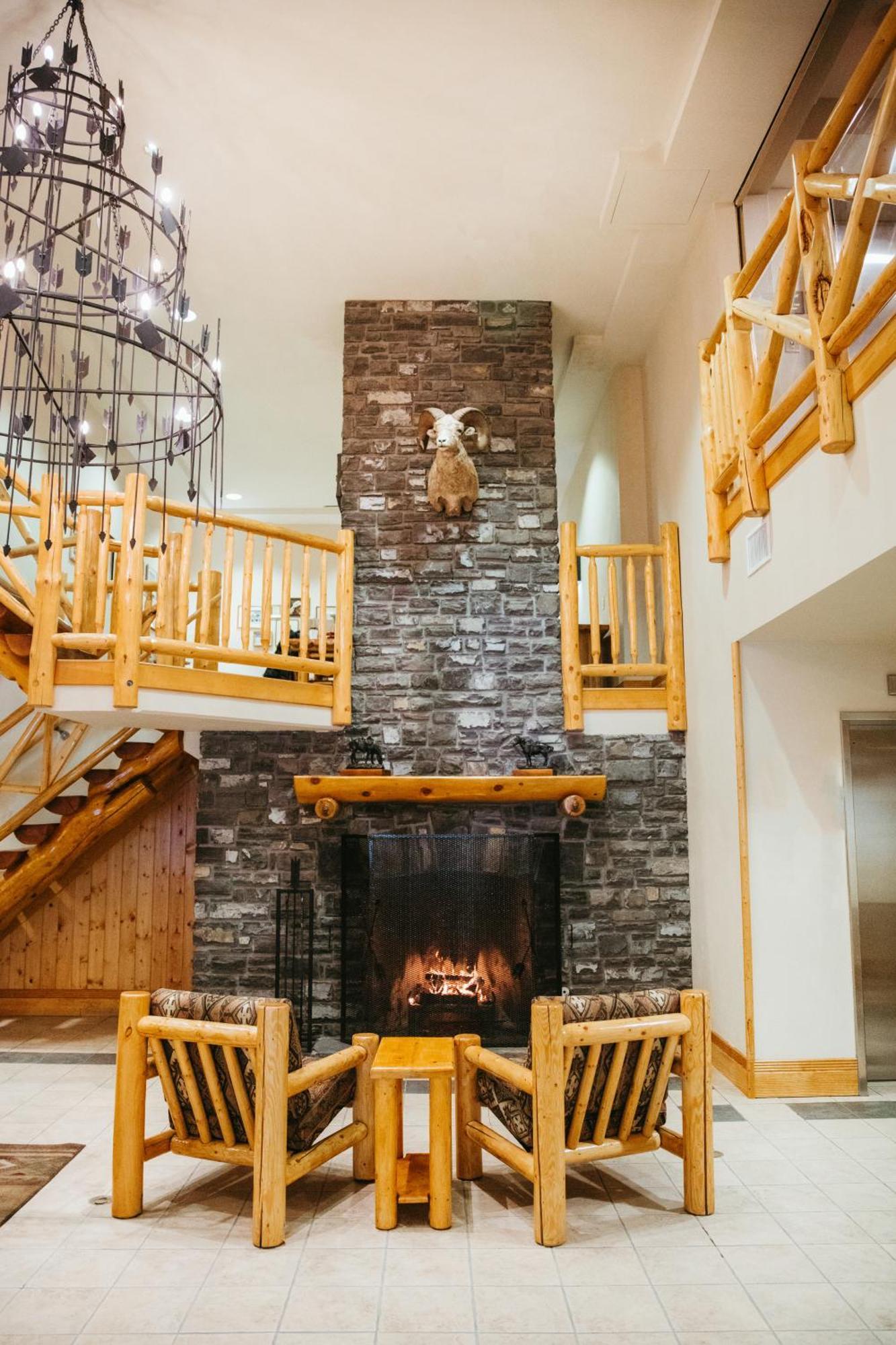 Brewster Mountain Lodge Banff Exteriör bild